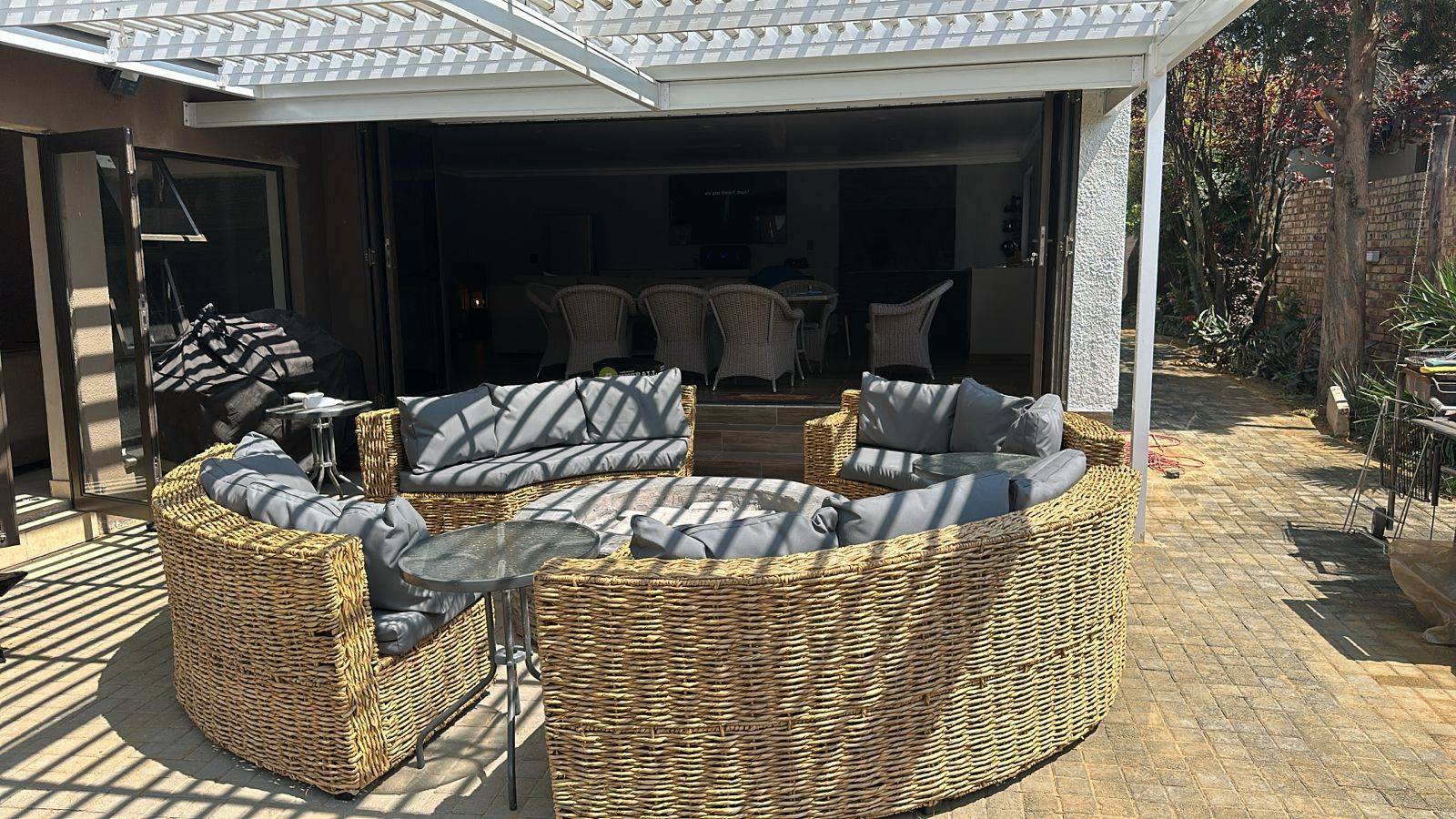 ective wicker