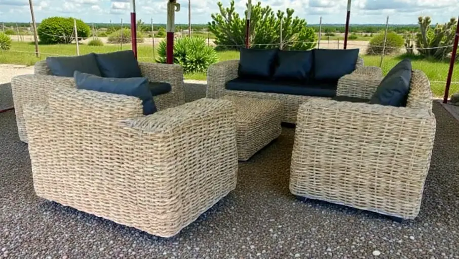 Decorative & Accent Wicker Pieces