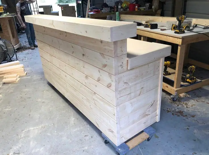 Slatted Bar Counter